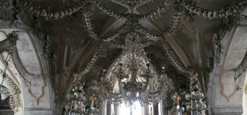 世界十大最可怕的旅游景点：人骨教堂