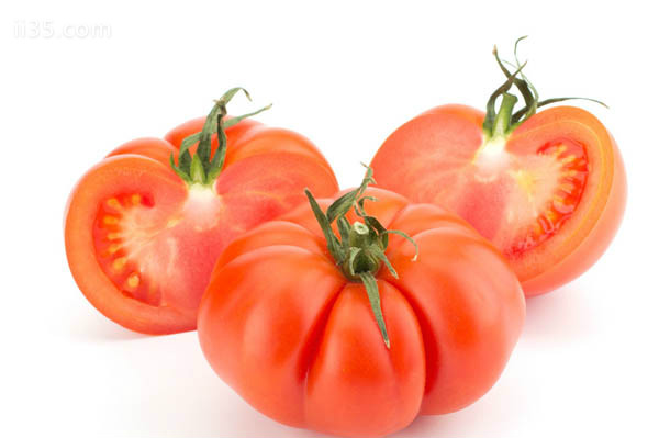 西红柿不仅能炒菜 它还有美颜功效哦