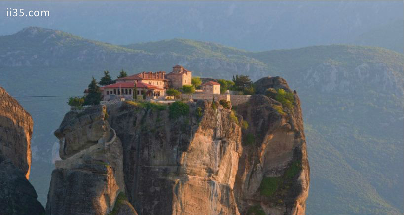 世界上最壮观的教堂排行榜：迈泰奥拉修道院