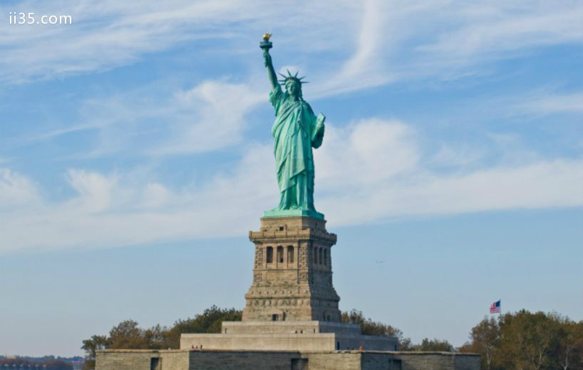 世界十大最壮观的纪念碑排行榜：自由女神像