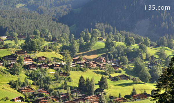 瑞士十大最美小镇 因特拉肯第一，第二是极限爱好者天堂