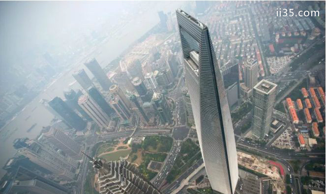 上海环球金融中心 492米