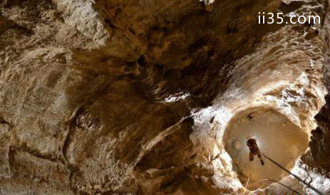阿斯图里亚斯洞穴