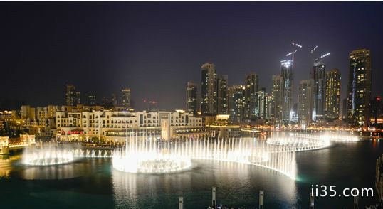 迪拜十大疯狂建筑之一:迪拜音乐喷泉