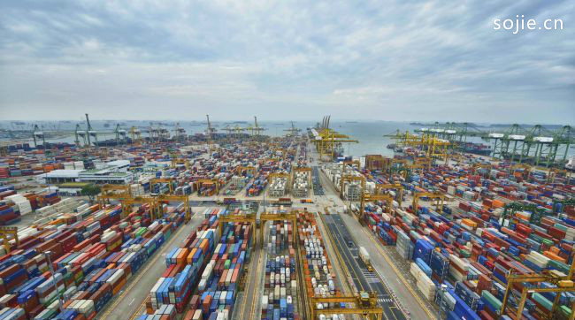 世界十大港口之一：新加坡港