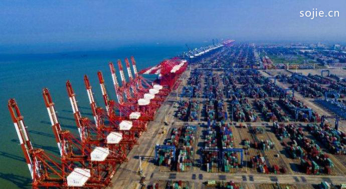 世界十大港口之一：广州港