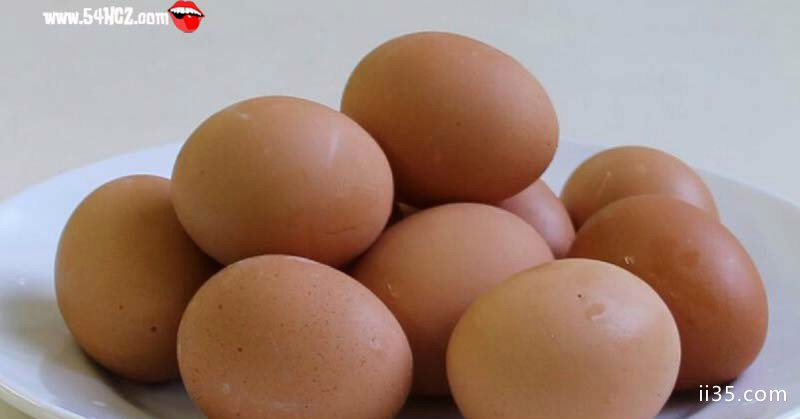 白水煮鸡蛋的营养2